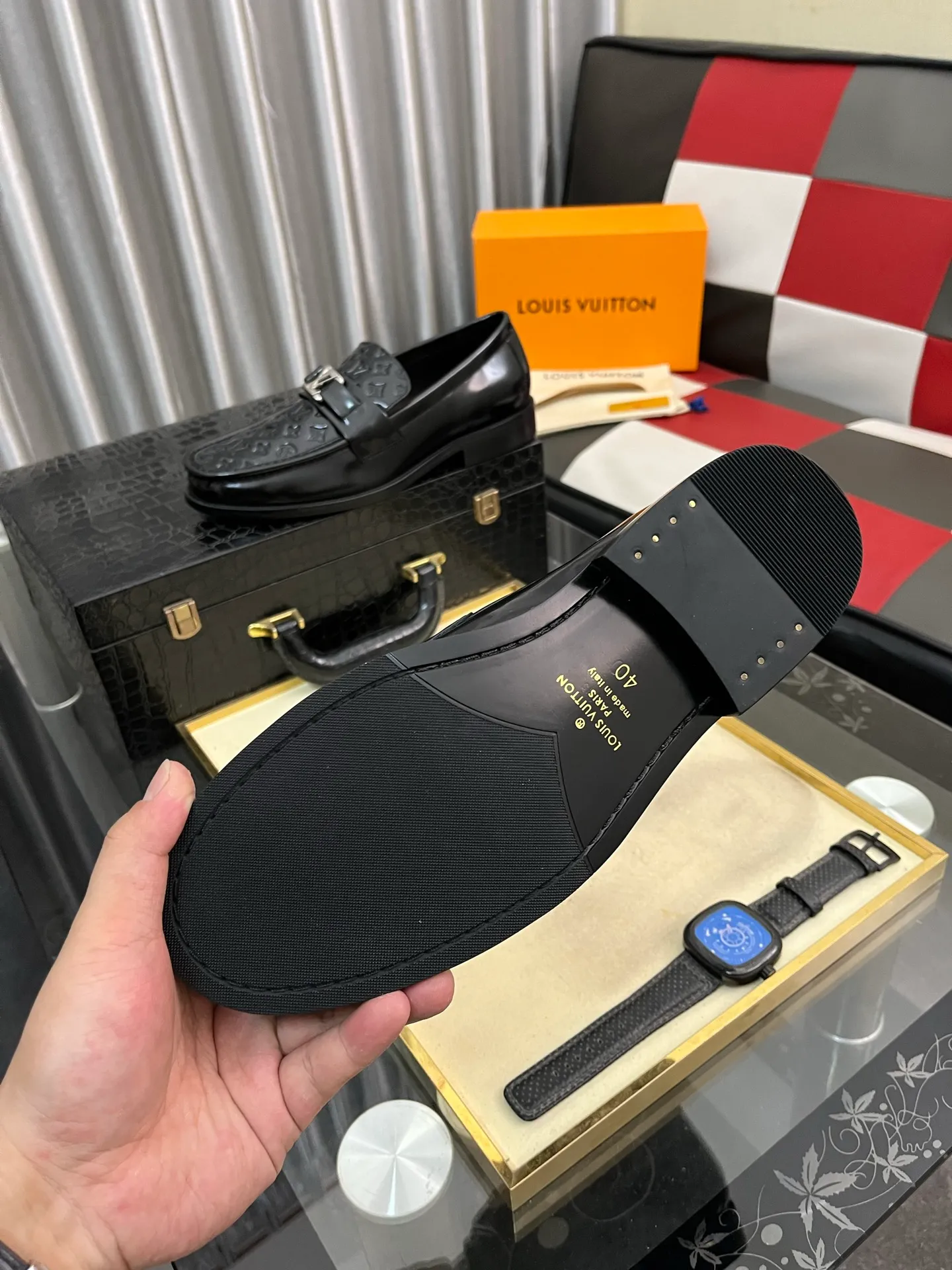 Men's Men's Shoes Men's Men's Shoes 💰520⌚️⌚️[LV] The most popular classic Louis Vuitton leather shoes. Synchronized with the official website, the upper adopts Italian imported upper embossing➕comfortable cowhide lining, fashionable atmosphere, unique brand and unique craftsmanship. Highlighting the hot style of the new year. Stop hesitating, stop wandering, get it now. Code number: 38--44. 3️⃣colors available